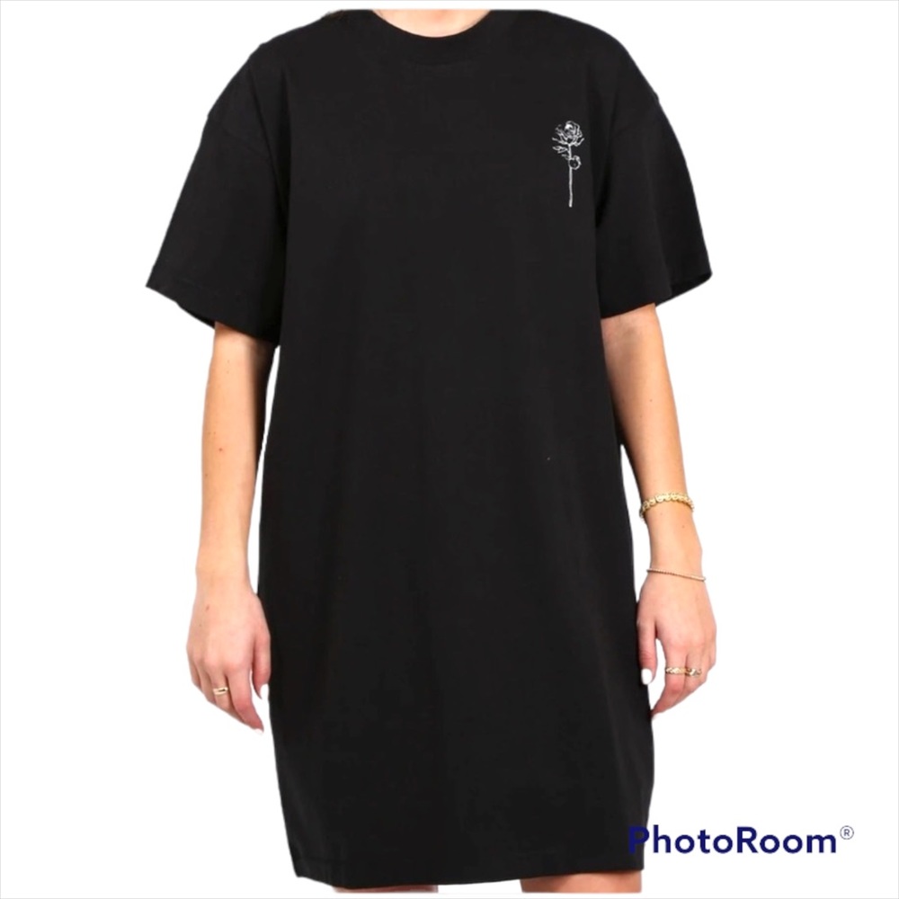 Brunette The Label Black Rose Def T-Shirt Dress Size M/L
